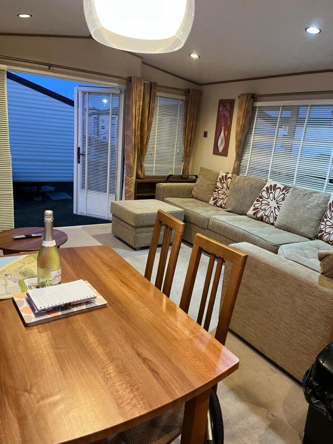 Lovely Static Caravan Whitstable Dış mekan fotoğraf